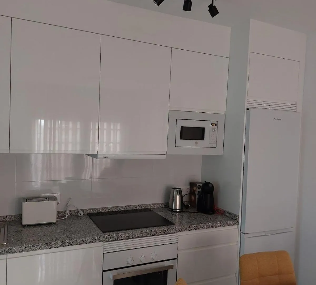 Апартаменты Apartamento A 100 Metros De La Playa, Centrico Фуэнхирола